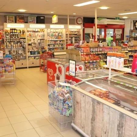 Fijne Caravan Midden In De Bossen De Veluwe هونديرلو