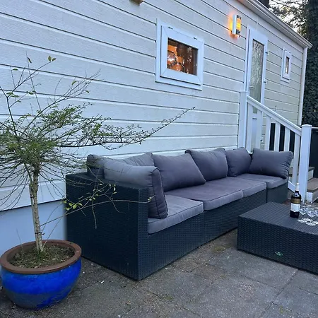 Sfeervol Veluws Chalet Met Prive Sauna, Hoenderloo شقة *